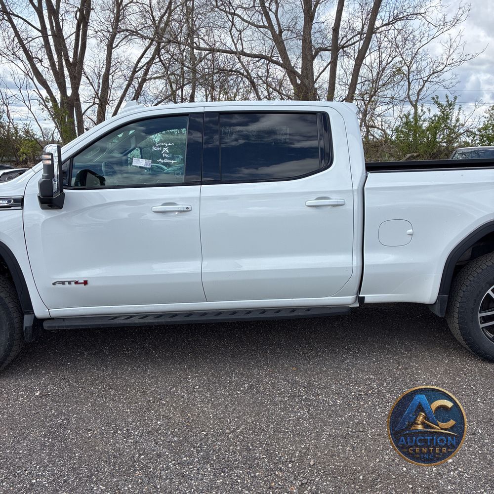 2025 GMC Sierra 1500 AT4