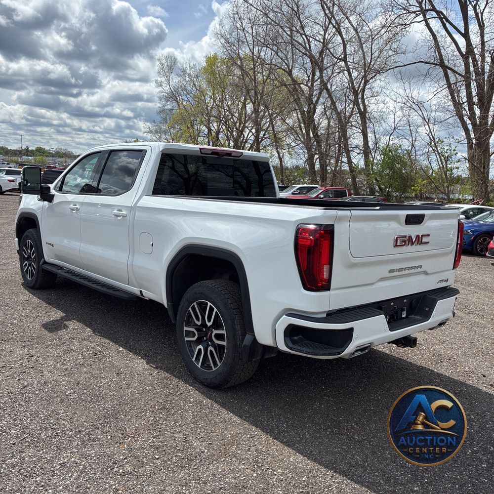 2025 GMC Sierra 1500 AT4