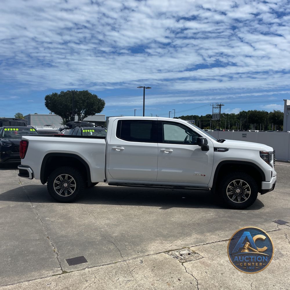 2024 GMC Sierra 1500 AT4