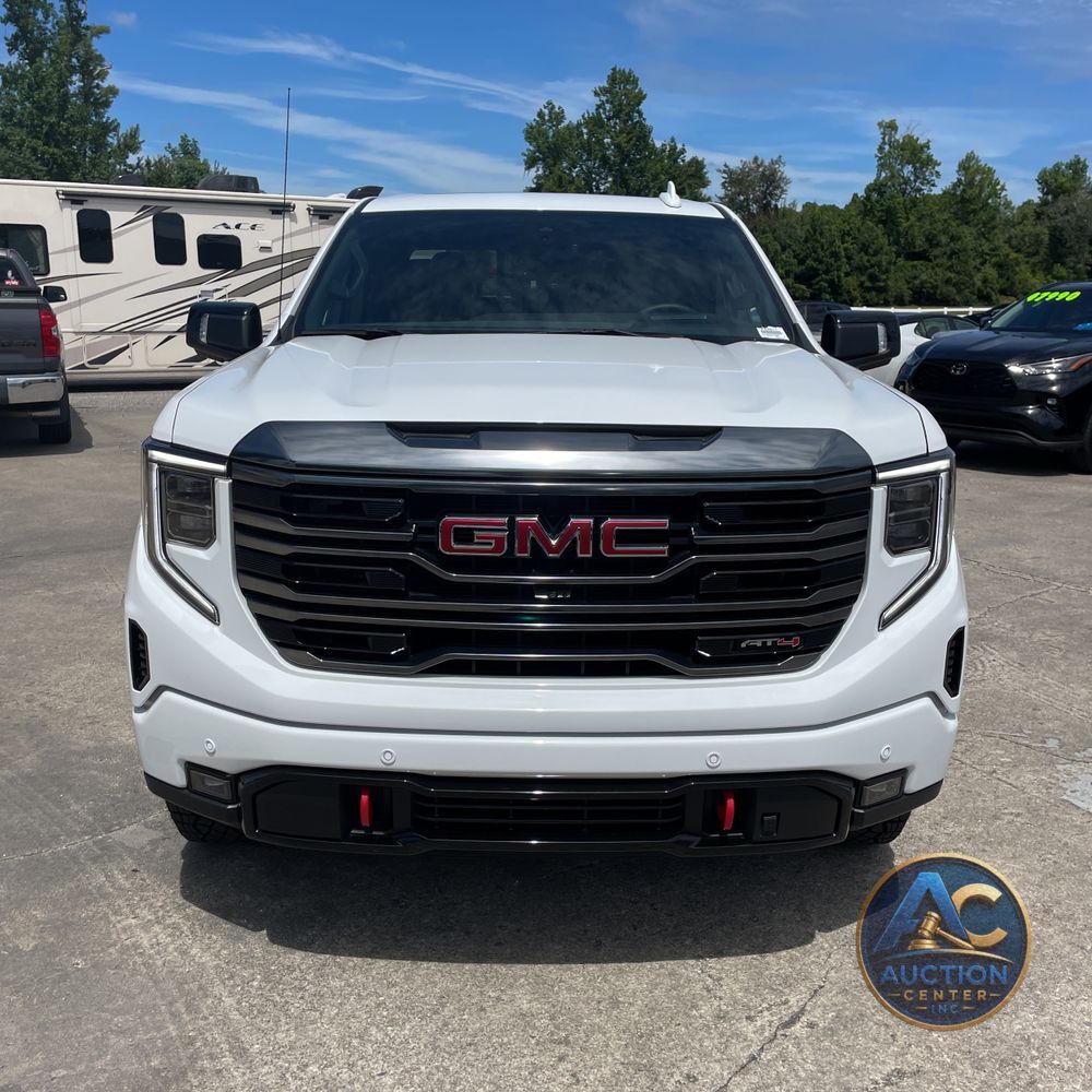 2024 GMC Sierra 1500 AT4