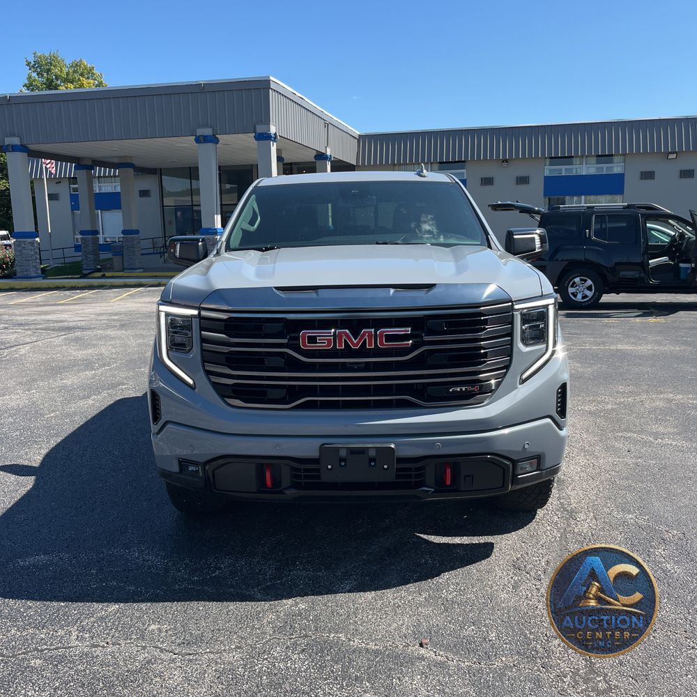 2024 GMC Sierra 1500 AT4