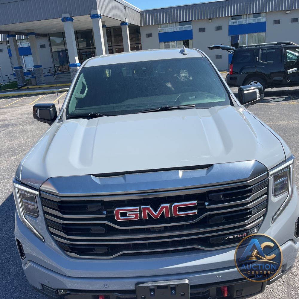 2024 GMC Sierra 1500 AT4