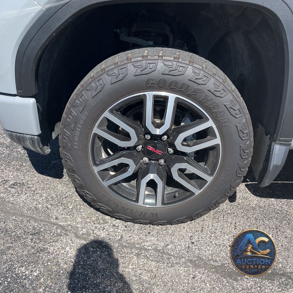 2024 GMC Sierra 1500 AT4