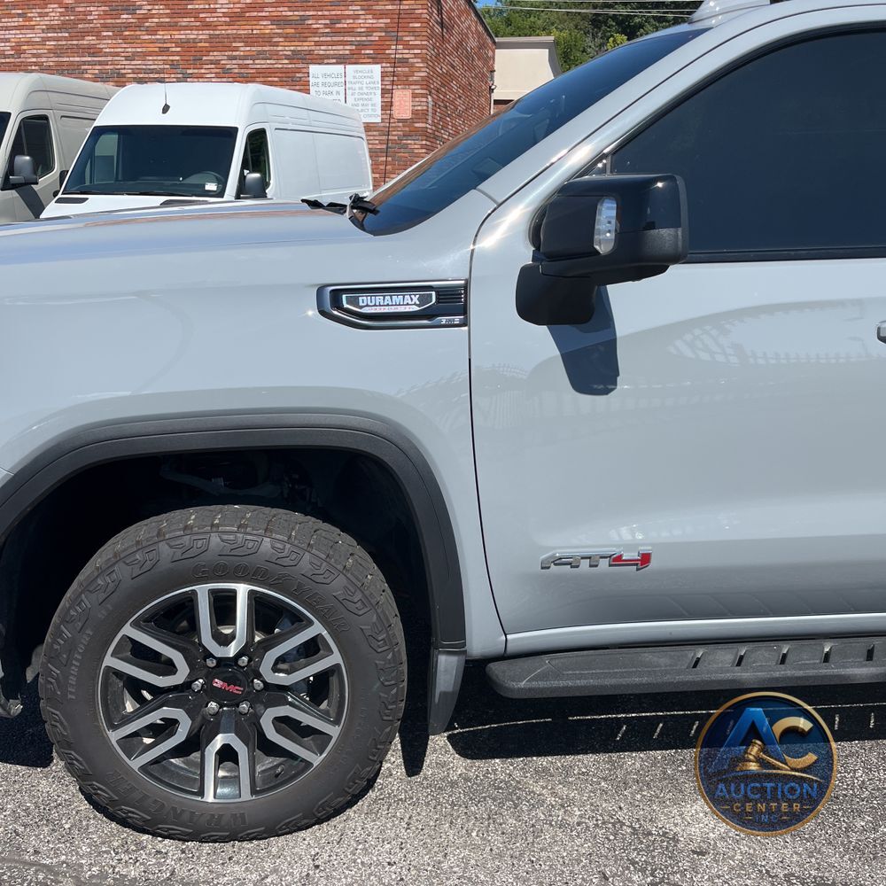 2024 GMC Sierra 1500 AT4