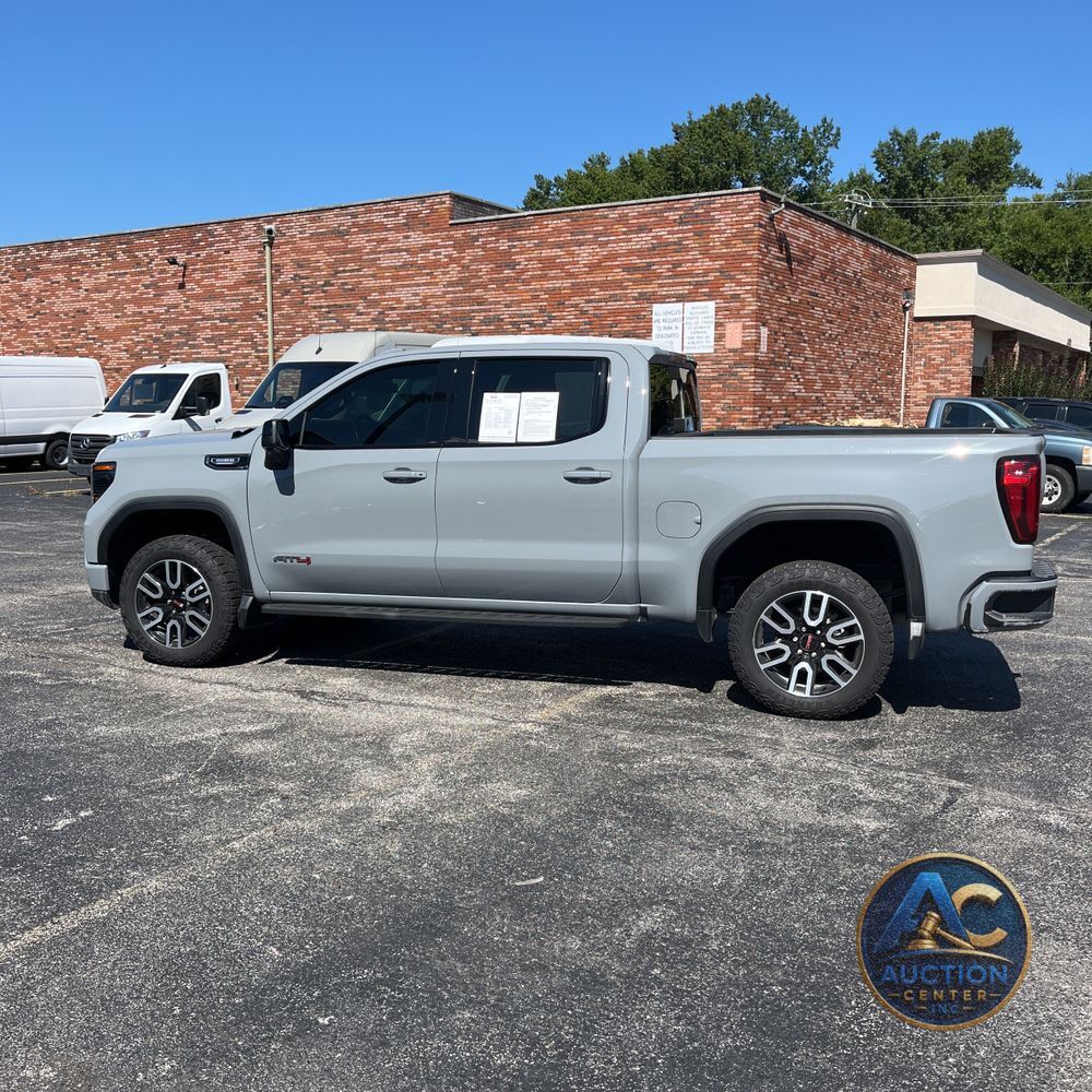 2024 GMC Sierra 1500 AT4