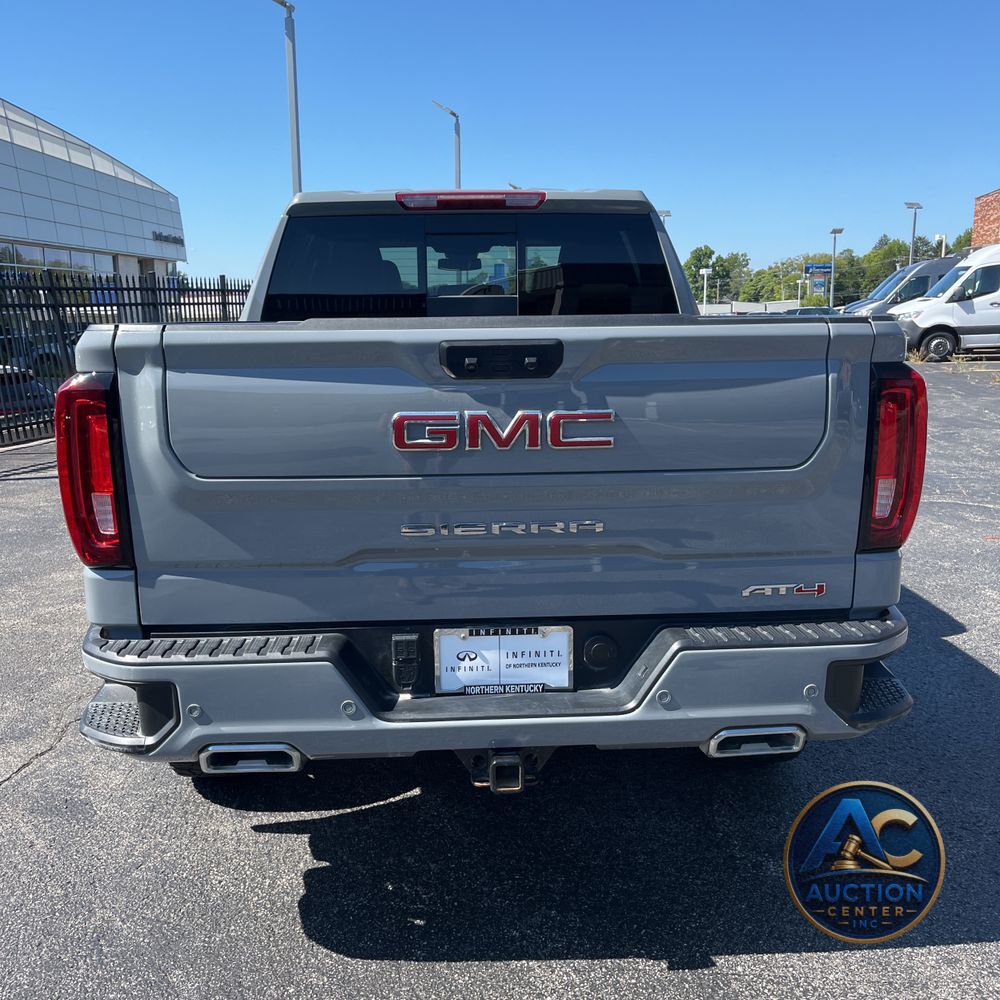 2024 GMC Sierra 1500 AT4