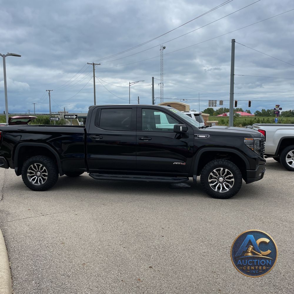 2023 GMC Sierra 1500 AT4
