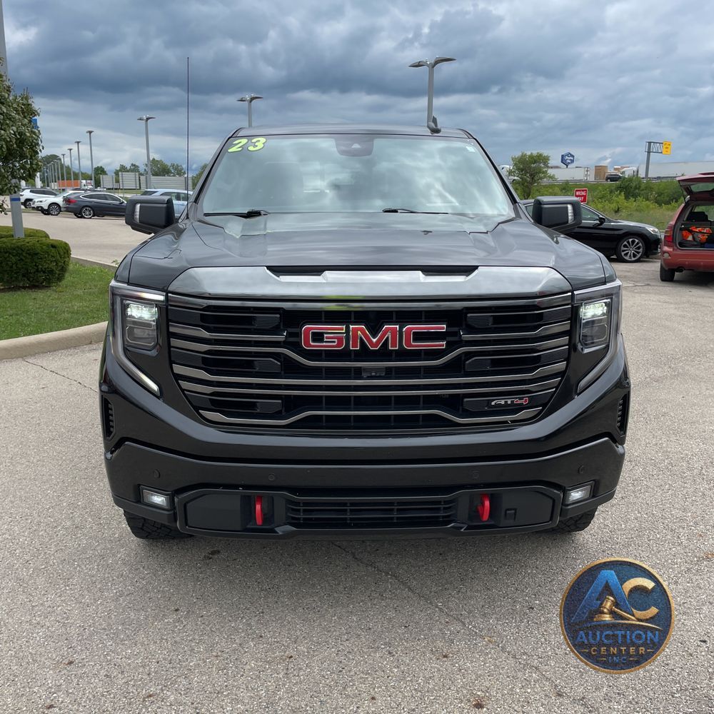 2023 GMC Sierra 1500 AT4