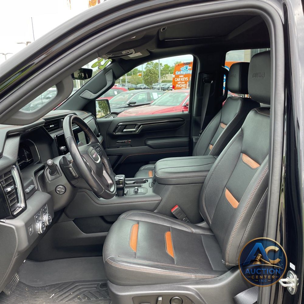 2023 GMC Sierra 1500 AT4