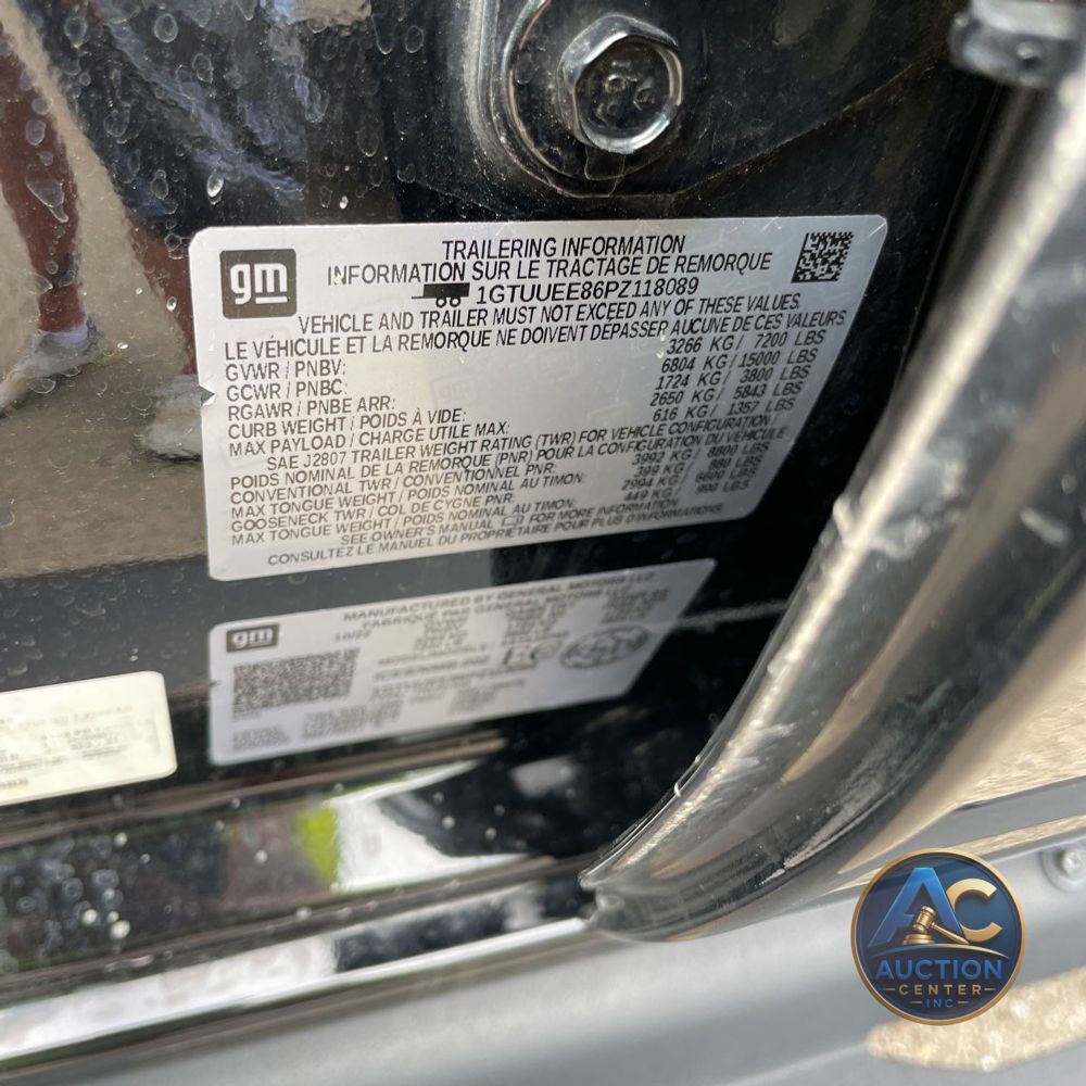 2023 GMC Sierra 1500 AT4