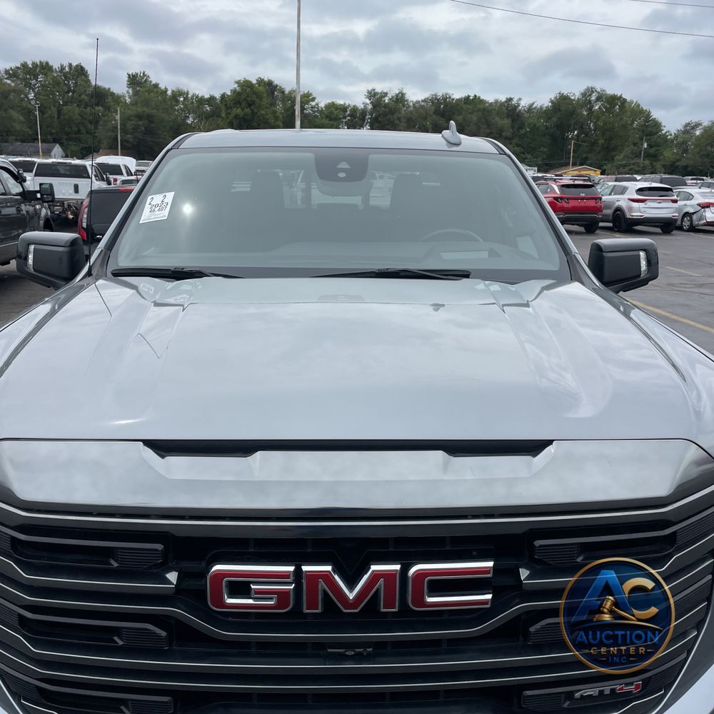 2023 GMC Sierra 1500 AT4
