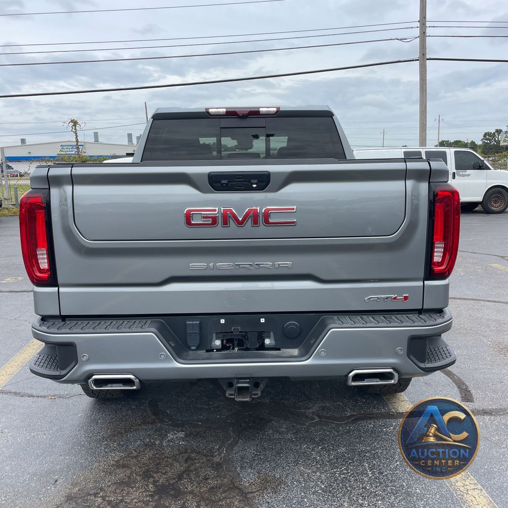 2023 GMC Sierra 1500 AT4
