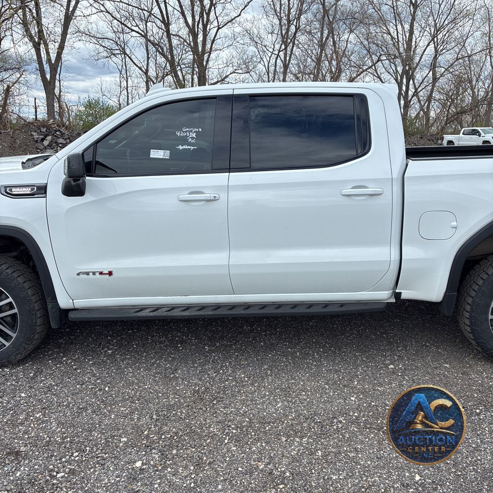 2024 GMC Sierra 1500 AT4