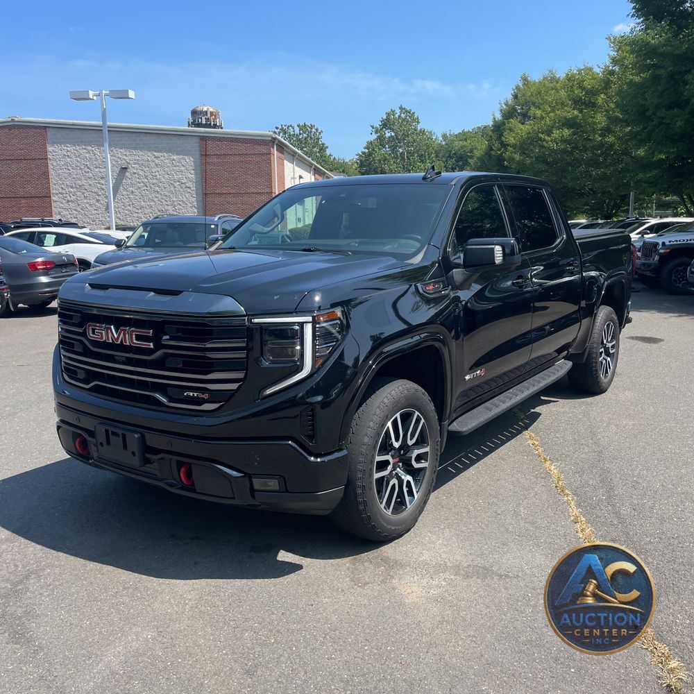 2023 GMC Sierra 1500 AT4