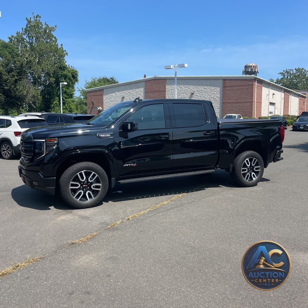2023 GMC Sierra 1500 AT4