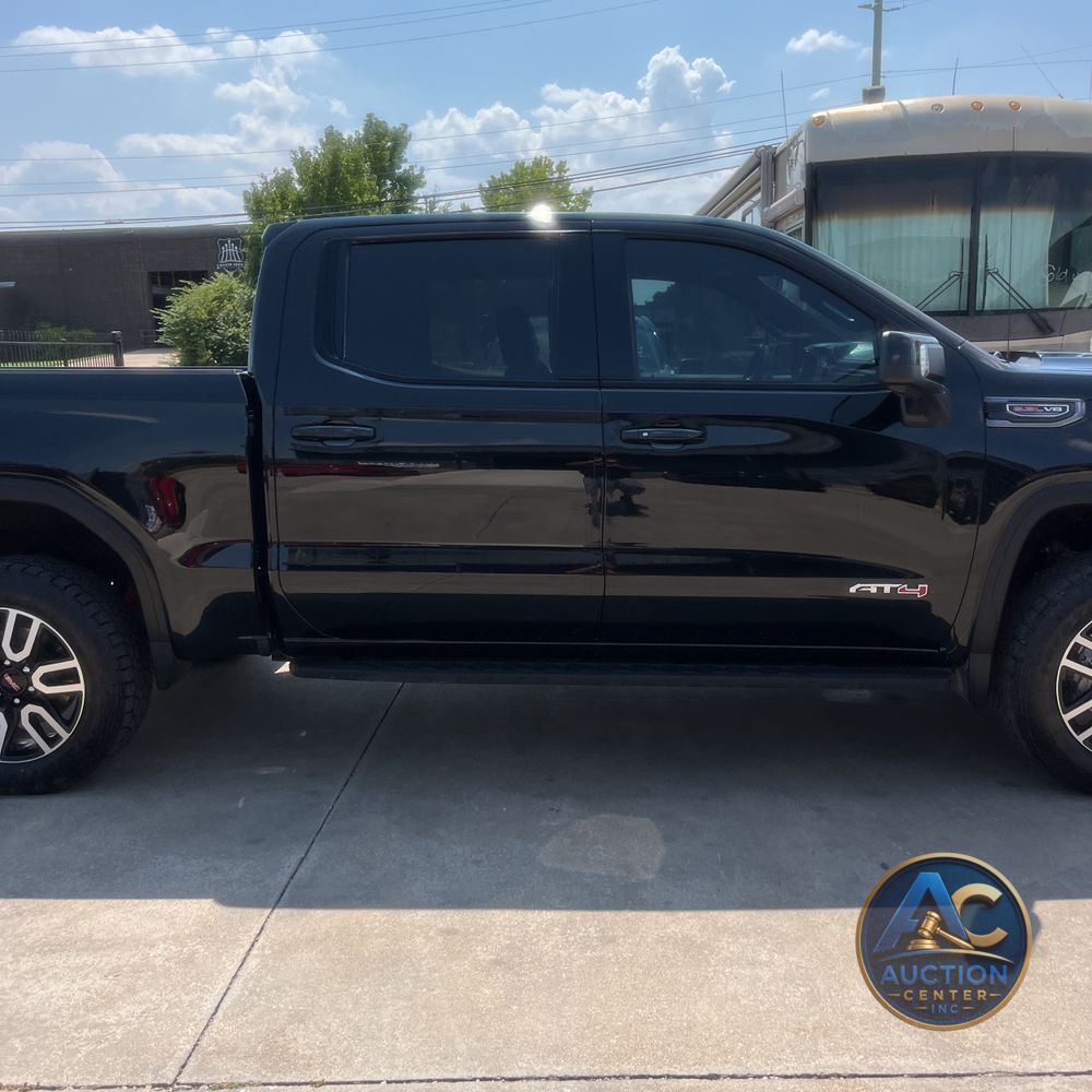 2023 GMC Sierra 1500 AT4