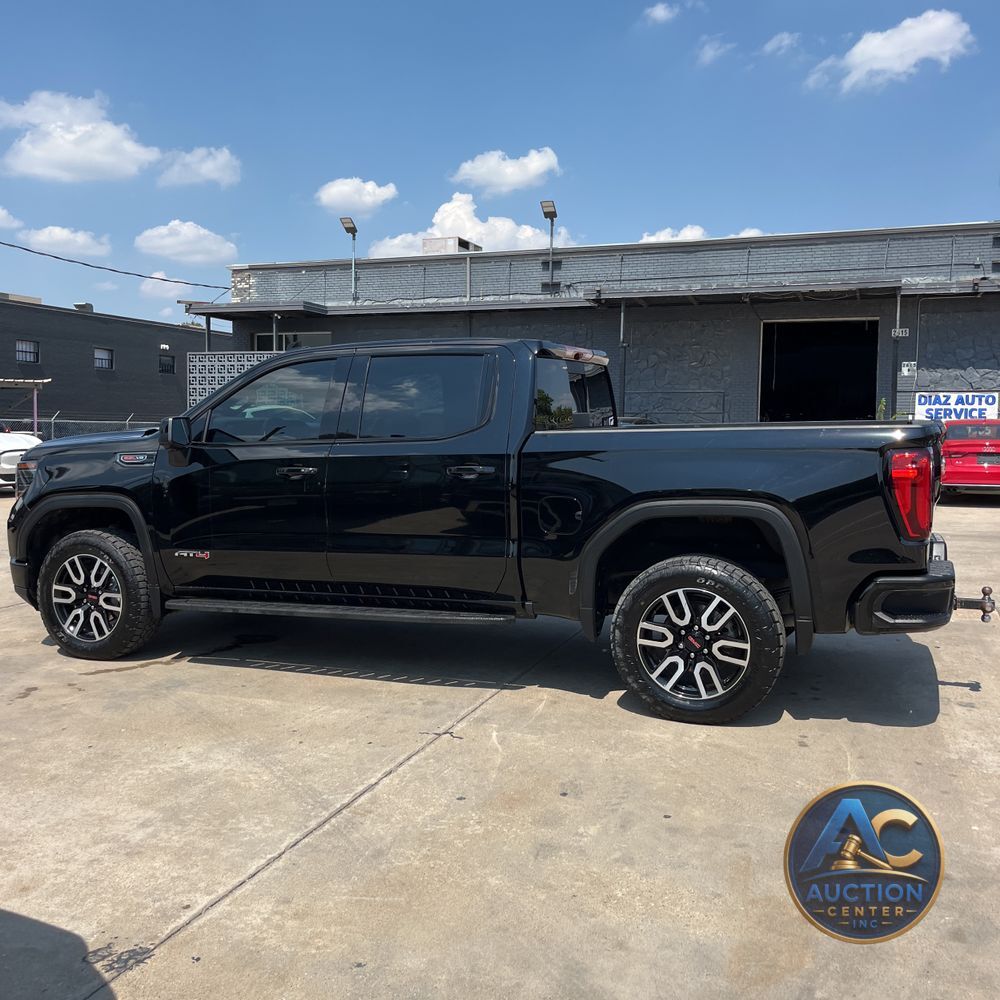 2023 GMC Sierra 1500 AT4