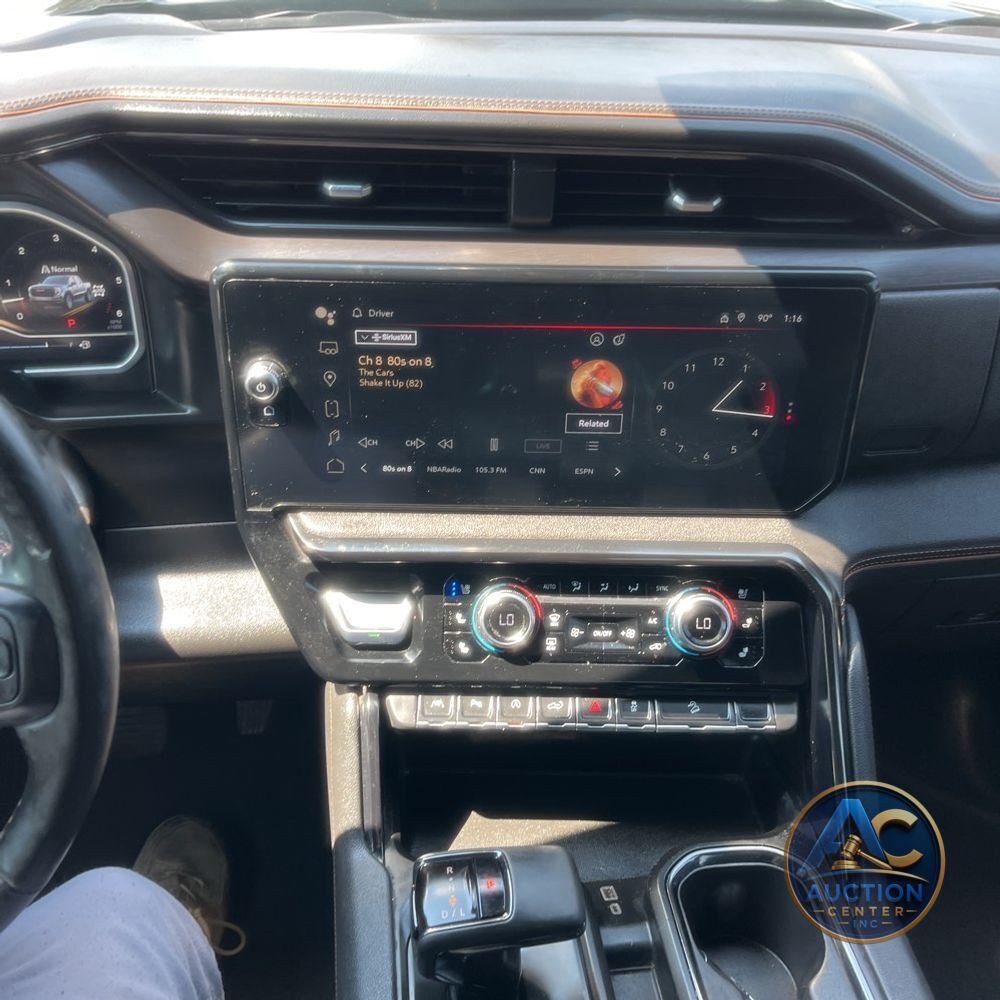 2023 GMC Sierra 1500 AT4
