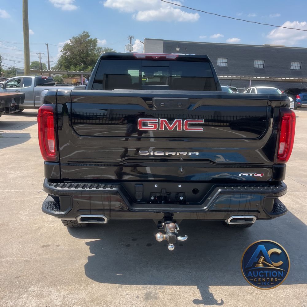 2023 GMC Sierra 1500 AT4