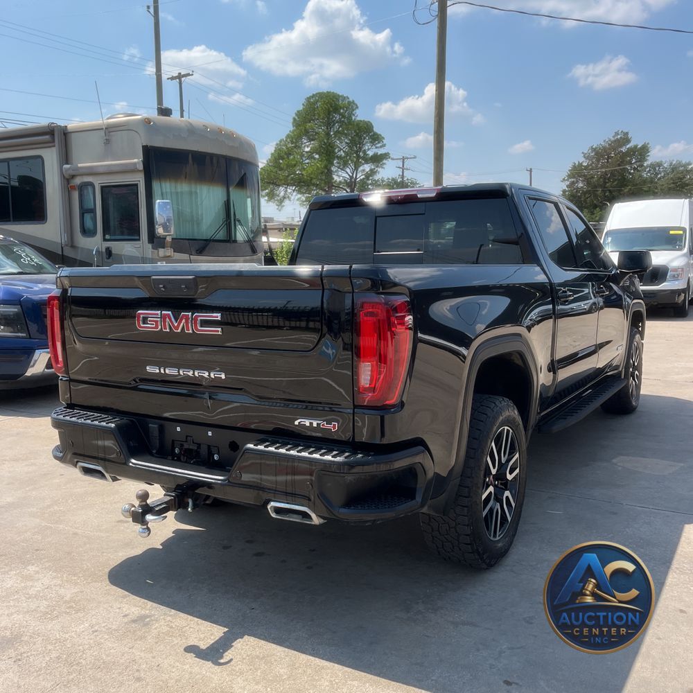 2023 GMC Sierra 1500 AT4