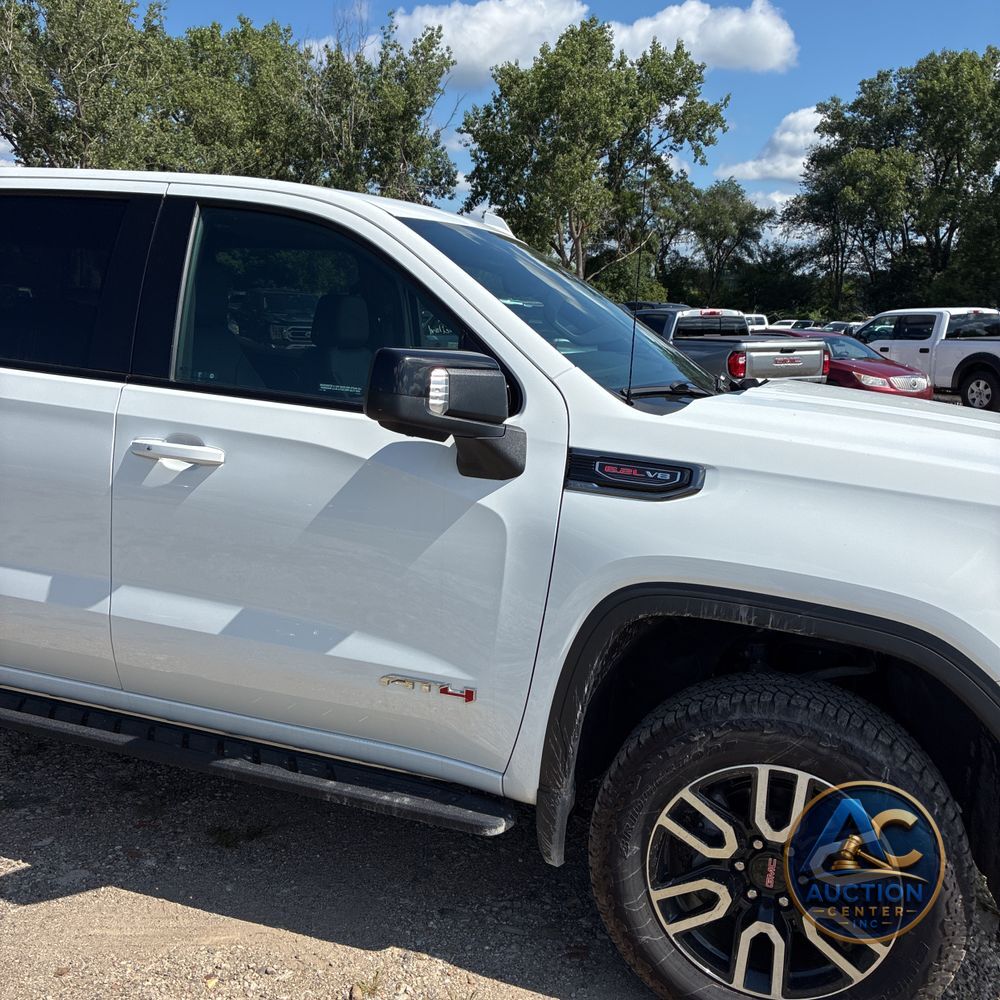 2023 GMC Sierra 1500 AT4