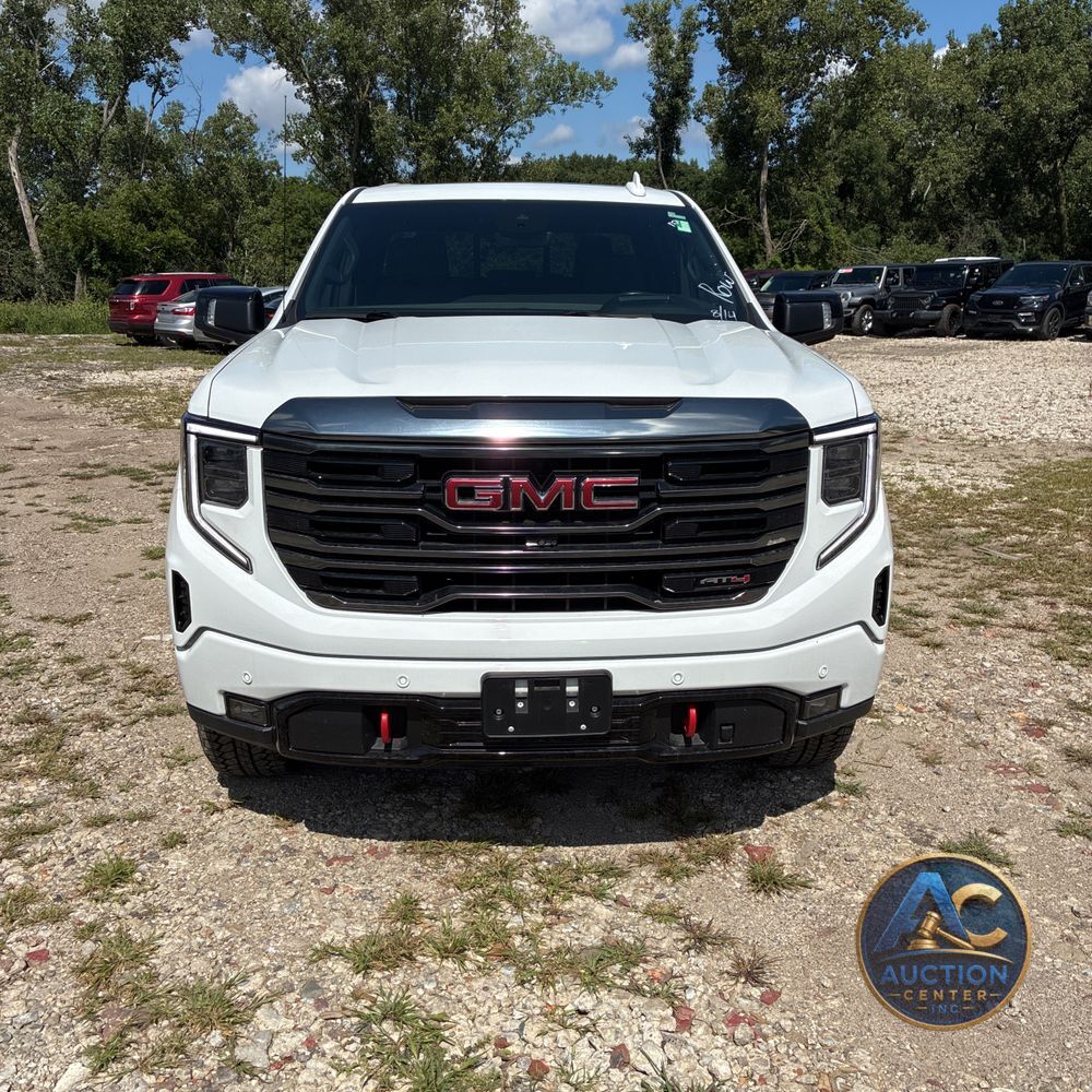 2023 GMC Sierra 1500 AT4