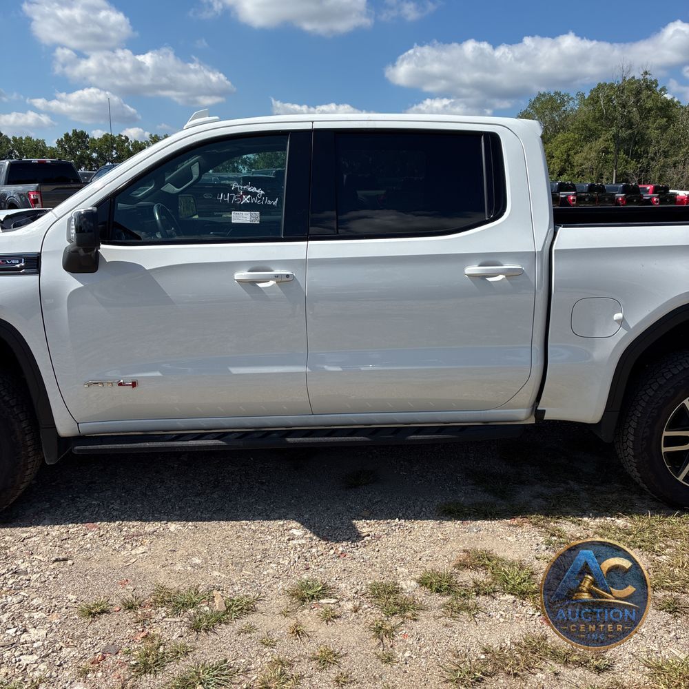 2023 GMC Sierra 1500 AT4