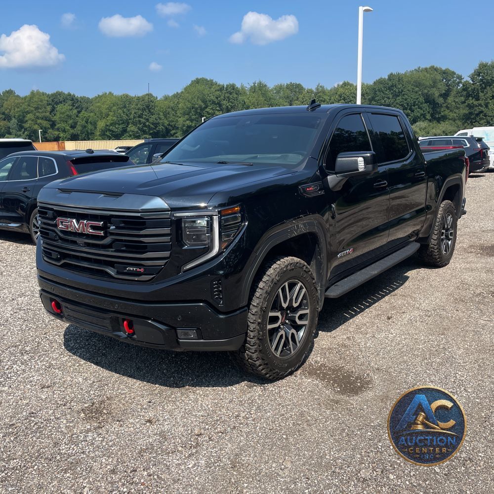 2023 GMC Sierra 1500 AT4