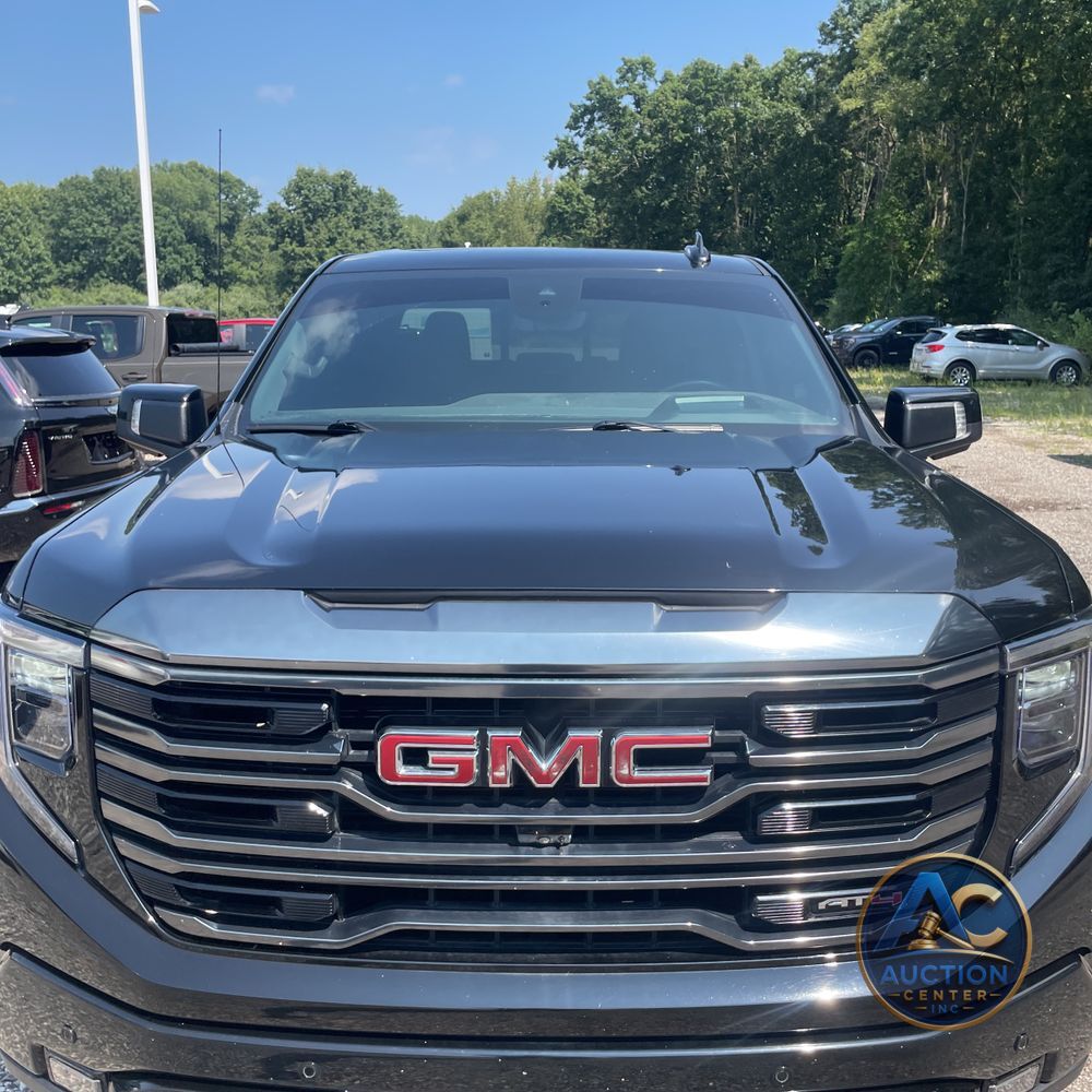 2023 GMC Sierra 1500 AT4