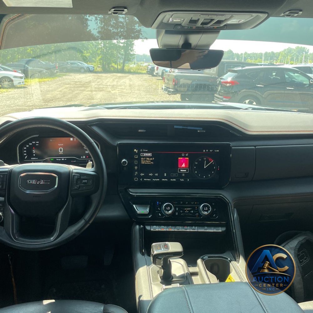 2023 GMC Sierra 1500 AT4