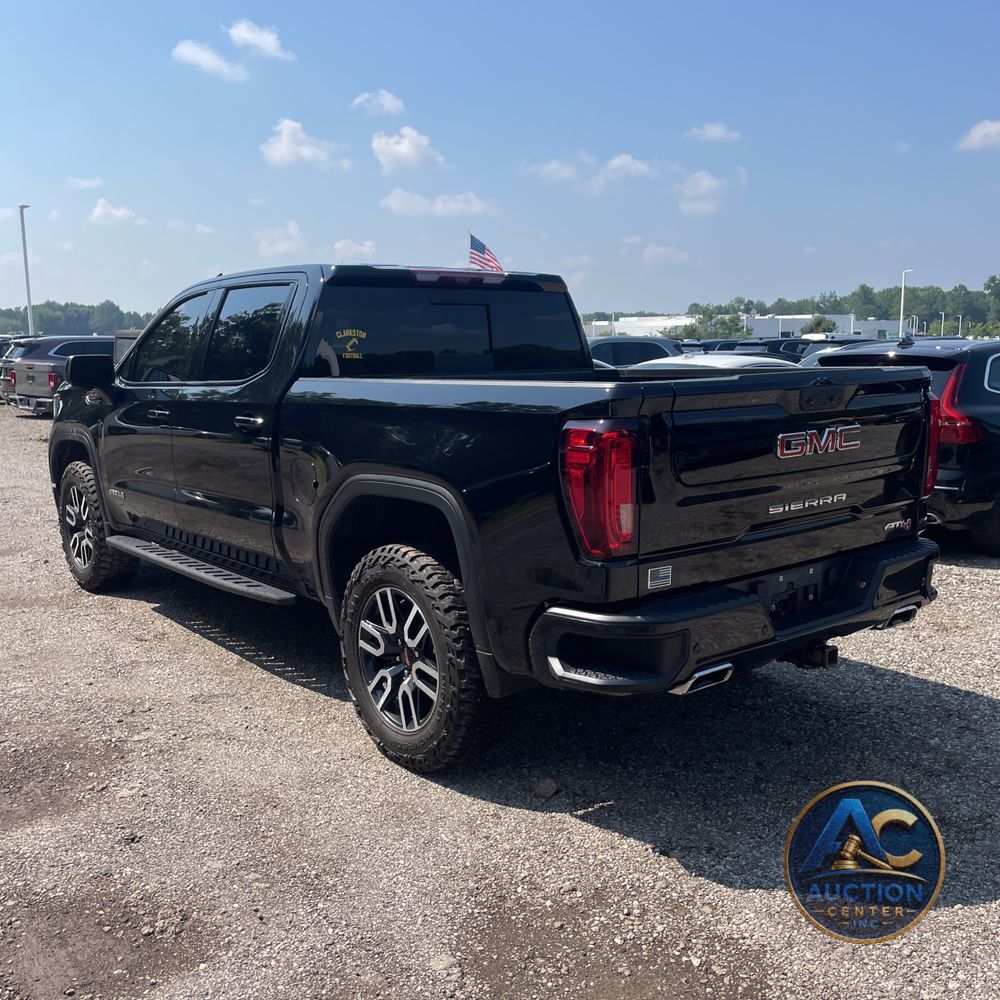 2023 GMC Sierra 1500 AT4