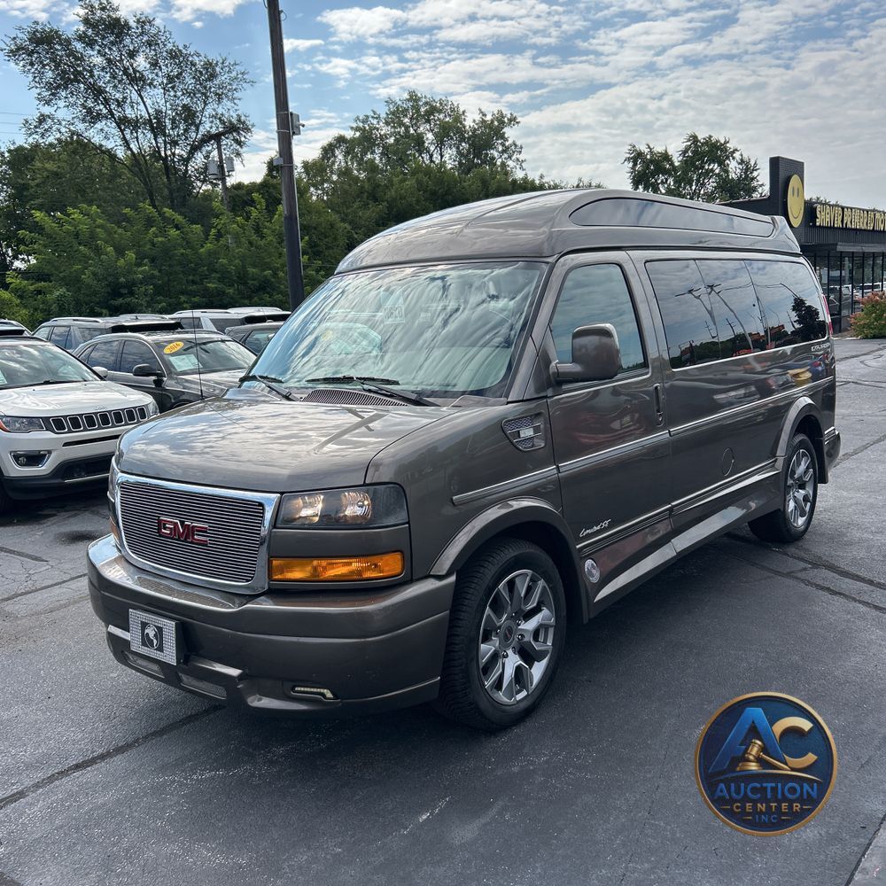 2023 GMC Savana 2500