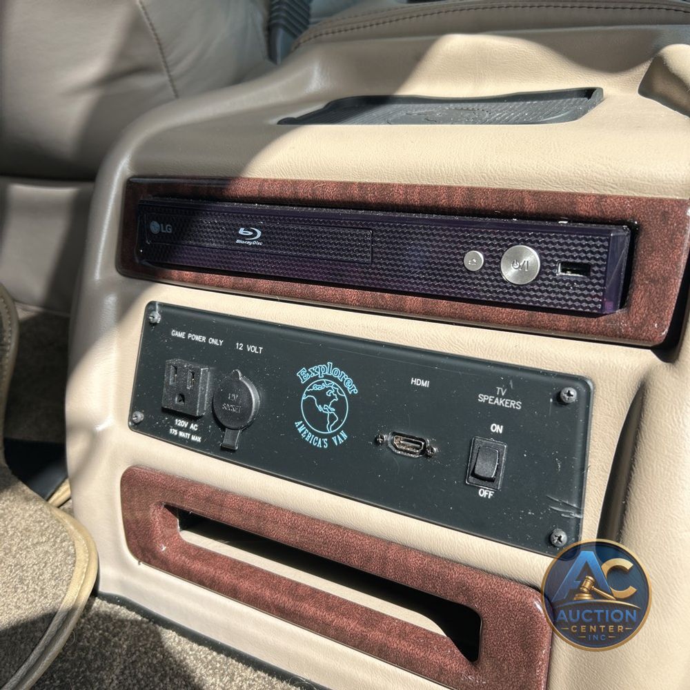 2023 GMC Savana 2500