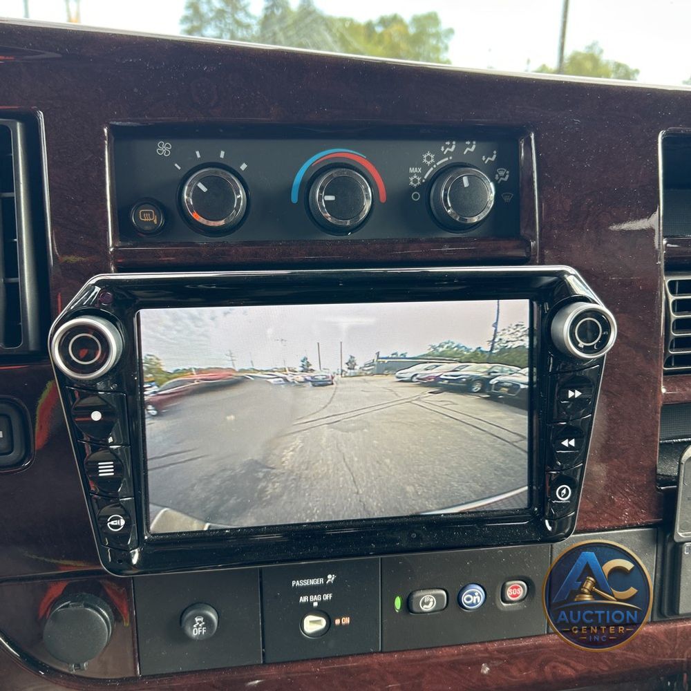 2023 GMC Savana 2500