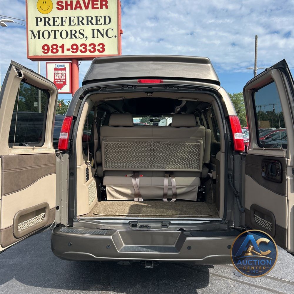 2023 GMC Savana 2500