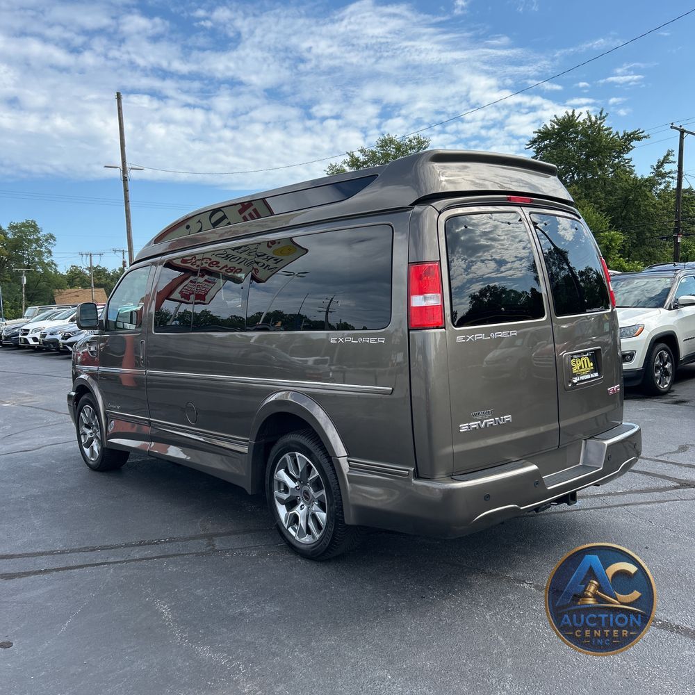 2023 GMC Savana 2500