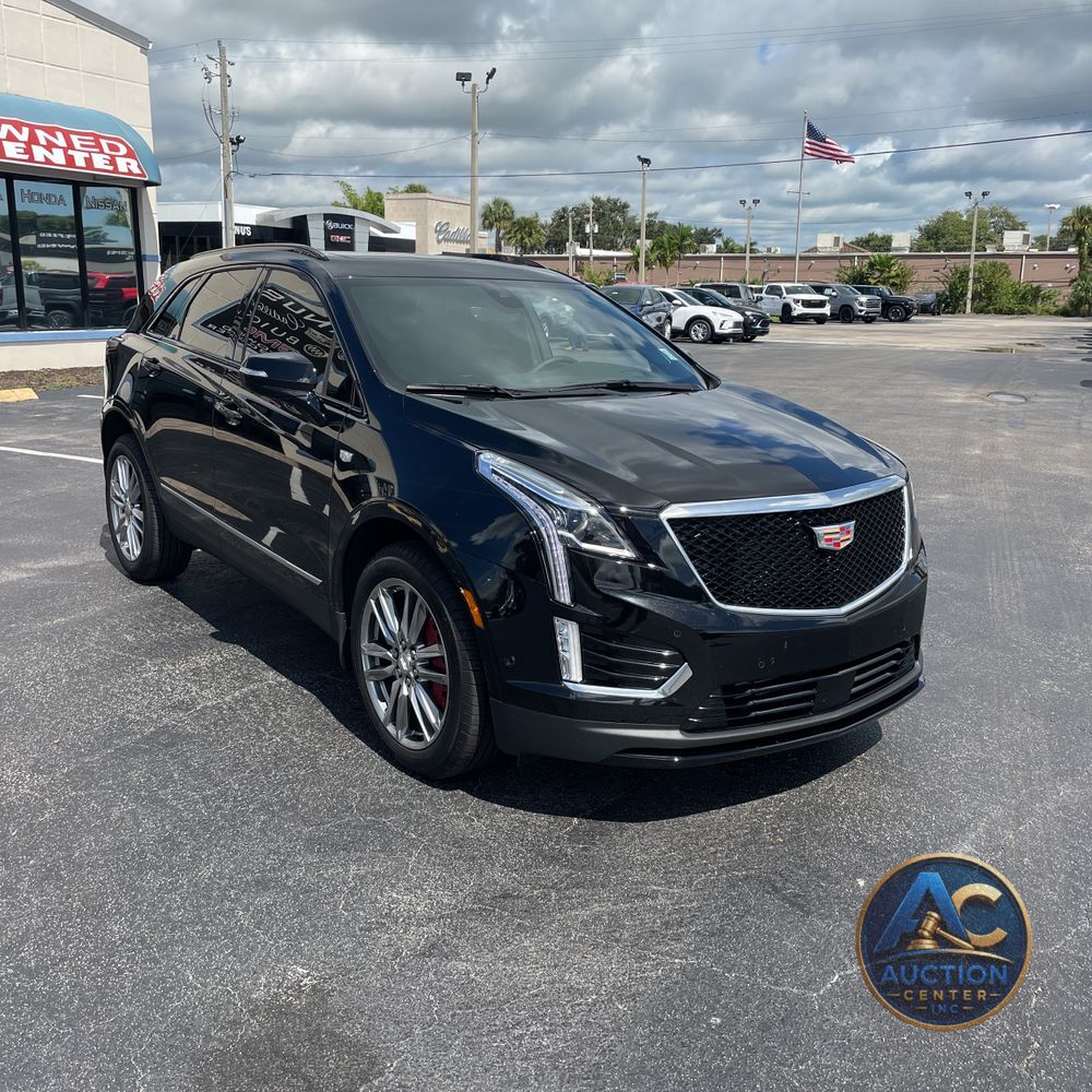 2025 Cadillac XT5 Sport