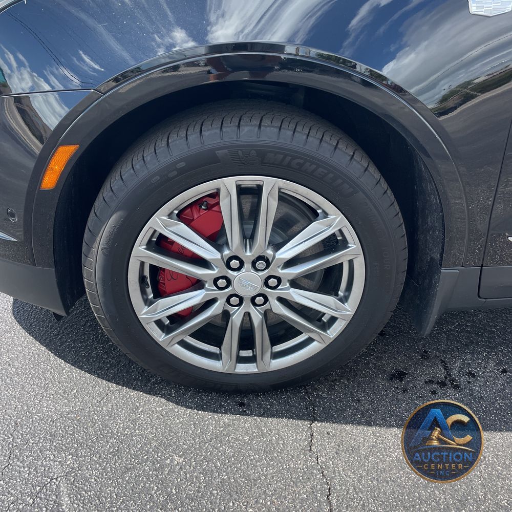 2025 Cadillac XT5 Sport