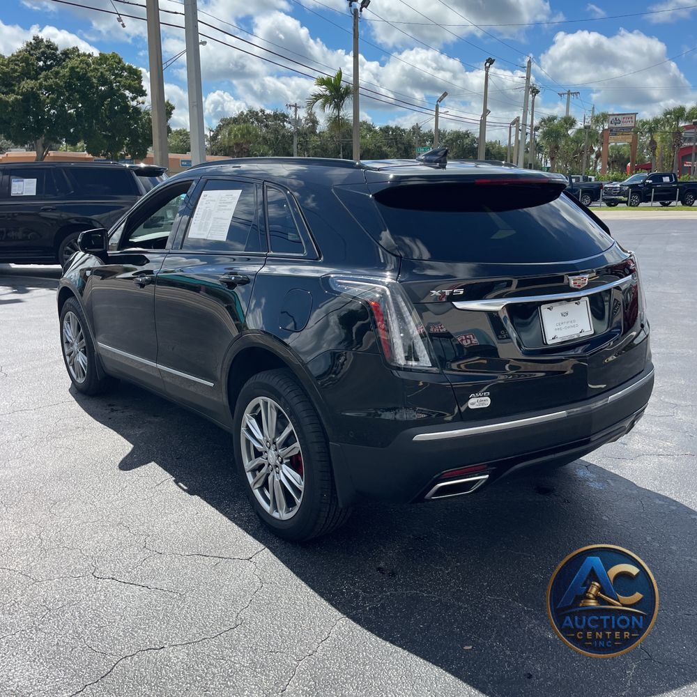 2025 Cadillac XT5 Sport