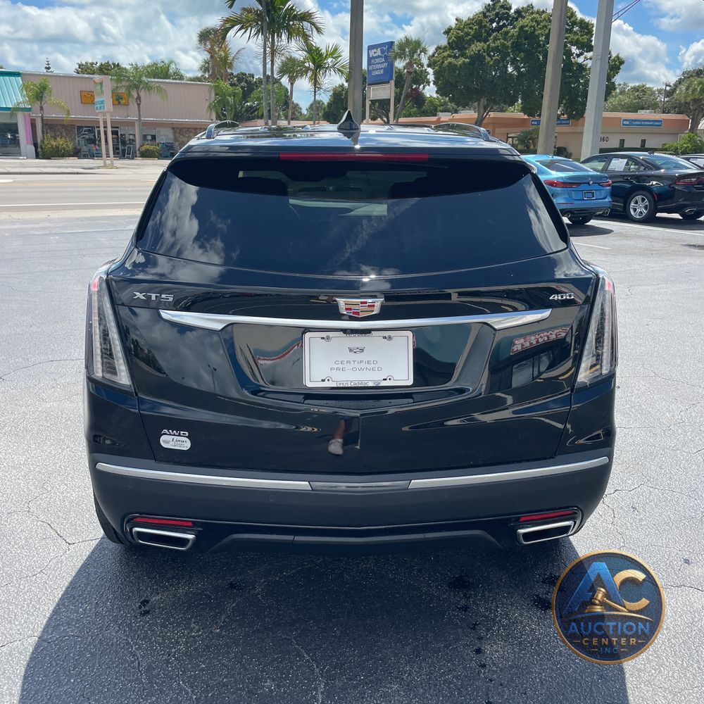 2025 Cadillac XT5 Sport