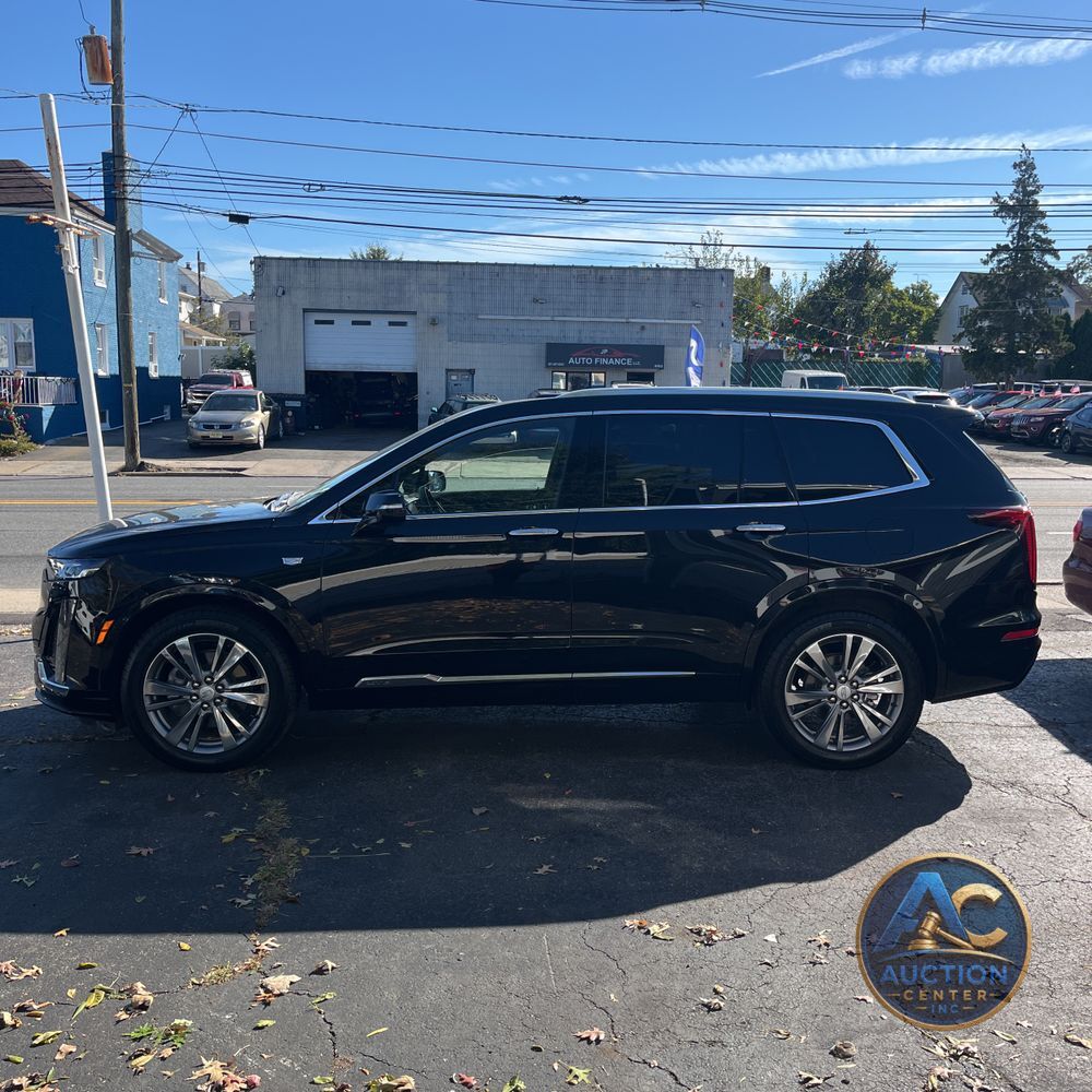2025 Cadillac XT6 Premium Luxury