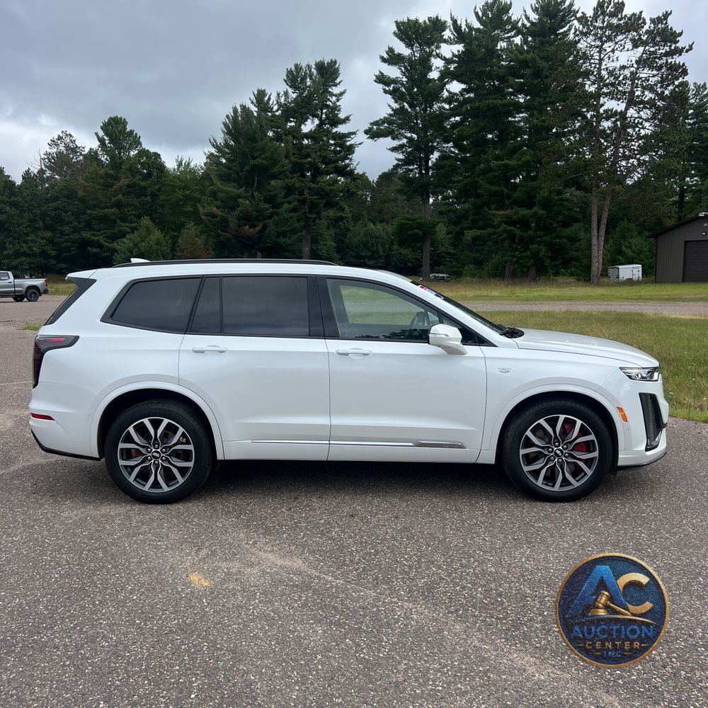 2024 Cadillac XT6 Sport