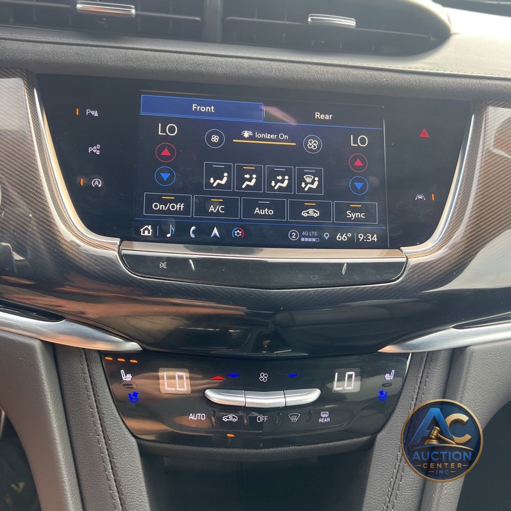 2024 Cadillac XT6 Sport