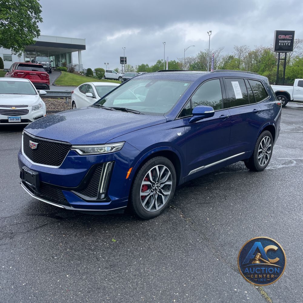 2025 Cadillac XT6 Sport
