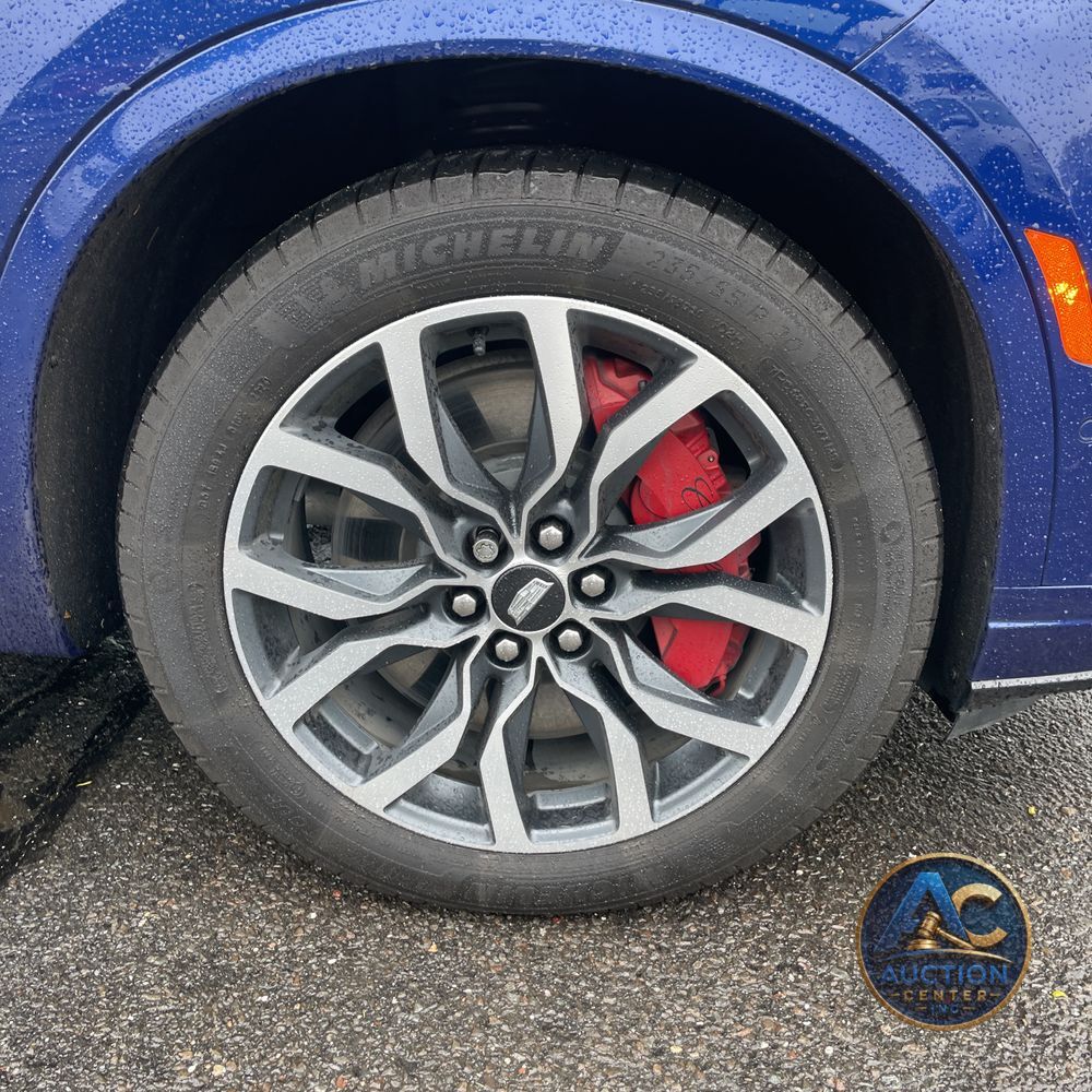 2025 Cadillac XT6 Sport