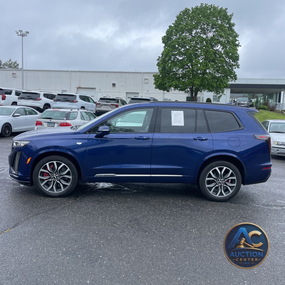 2025 Cadillac XT6 Sport