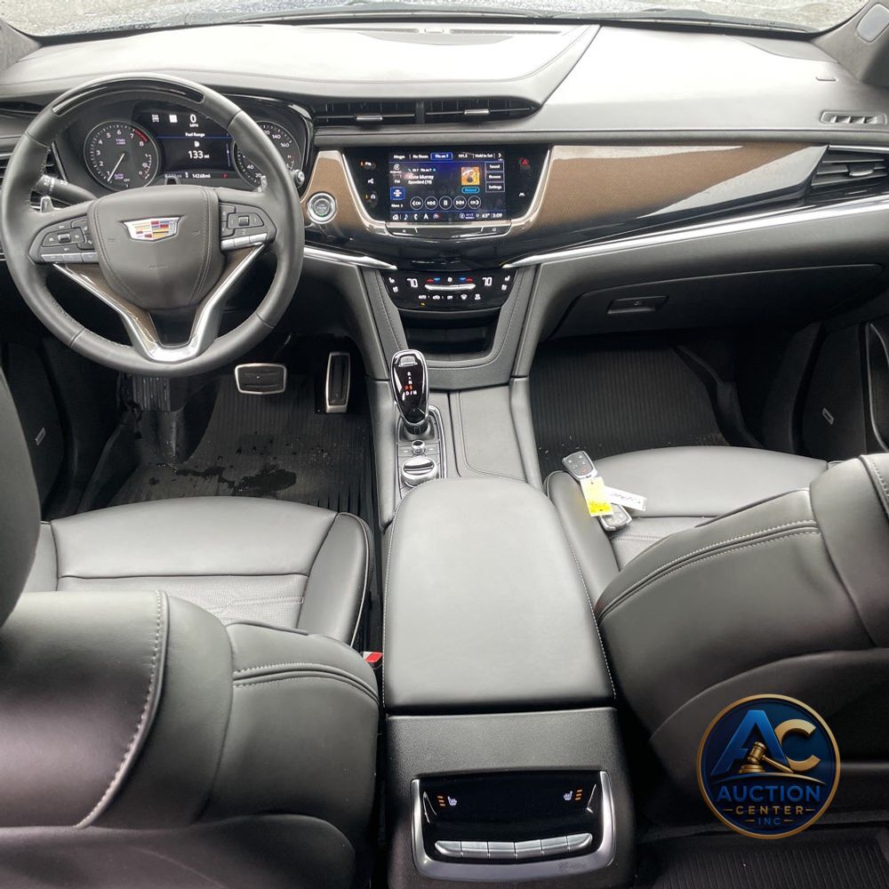2025 Cadillac XT6 Sport