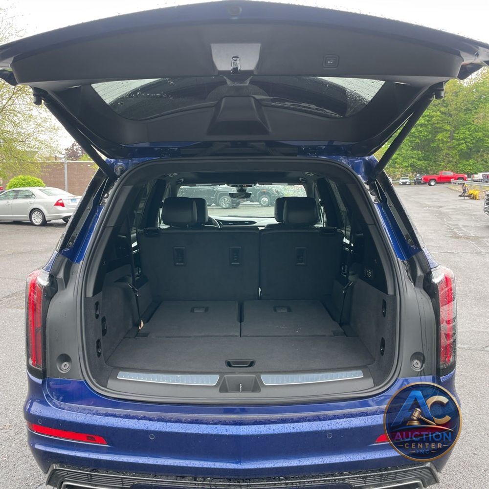 2025 Cadillac XT6 Sport