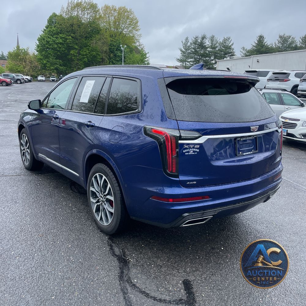 2025 Cadillac XT6 Sport