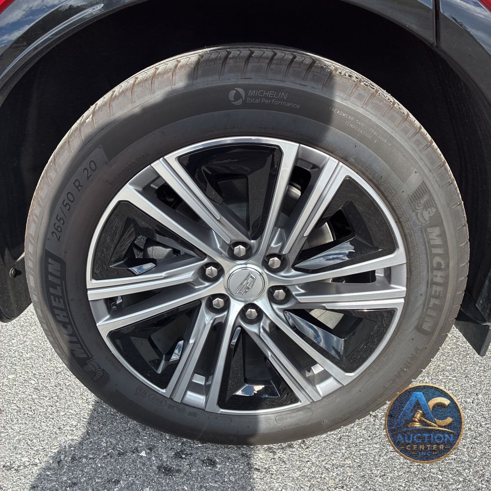 2024 Cadillac LYRIQ Luxury 2